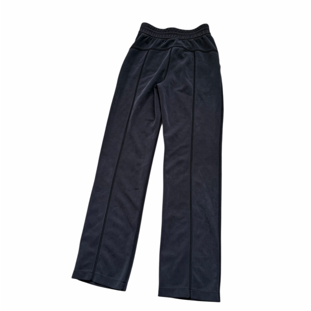 Lululemon Softstreme High-Rise Pant
Black size 2 - Picture 4 of 5